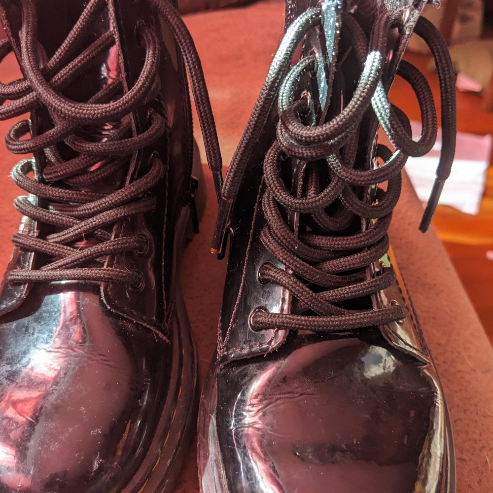 Girls Dr martens